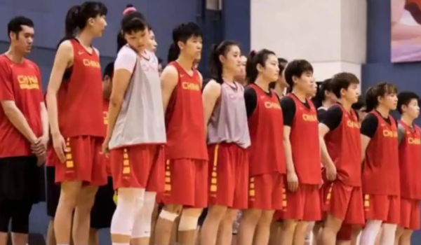 多赢策略 王思雨发声不甘，宫鲁鸣下课？女篮新帅或曝光，73岁，亚洲名帅